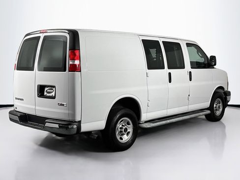 Used 2024 GMC Savana 2500 Work Van w/ Driver Convenience Package image 11