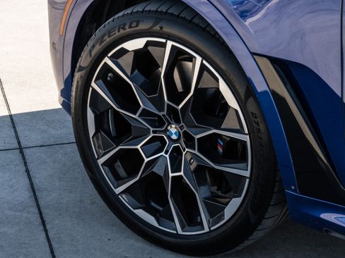 Certified 2024 BMW X7 M60i w/ Executive Package image 40