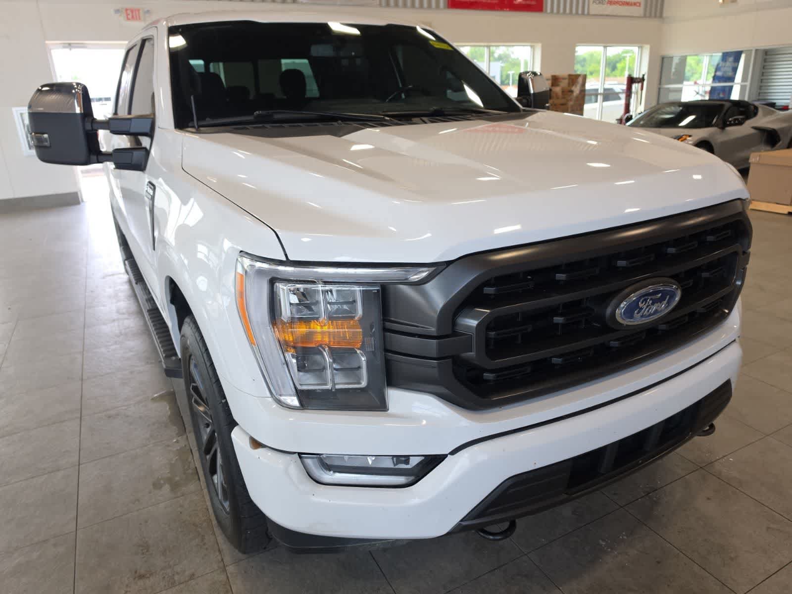 Used 2021 Ford F150 XLT w/ Equipment Group 302A High AWD/4WD image 4