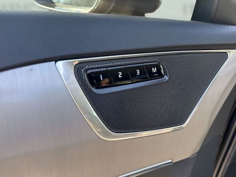 Used 2024 Volvo XC90 B5 Core image 11