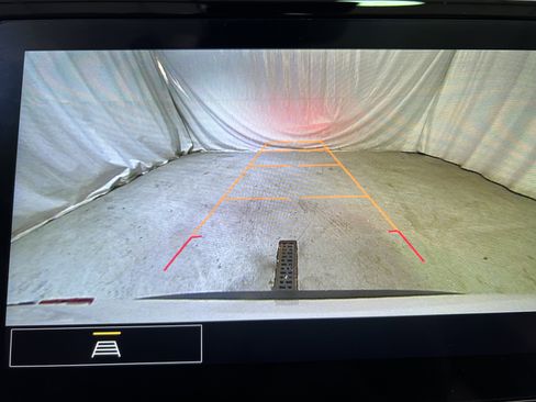 Used 2023 Chevrolet Bolt EUV LT w/ Convenience Package image 19