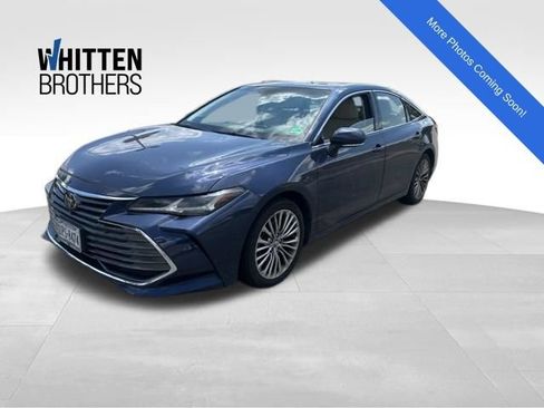 Used 2020 Toyota Avalon Limited w/ Advanced Safety Package FWD image 1