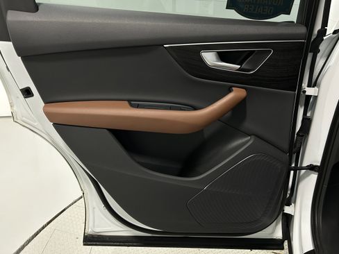 Used 2021 Audi Q7 55 Prestige image 28