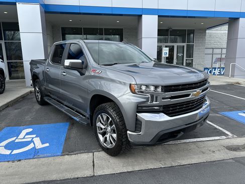 Used 2021 Chevrolet Silverado 1500 LT w/ All Star Edition Plus image 7