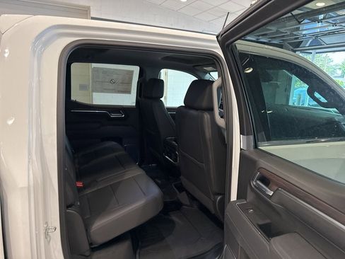 New 2026 GMC Sierra 1500 SLT w/ SLT Premium Plus Package image 14