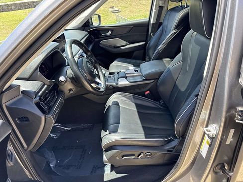 Used 2023 Acura MDX SH-AWD w/ Advance Package image 6