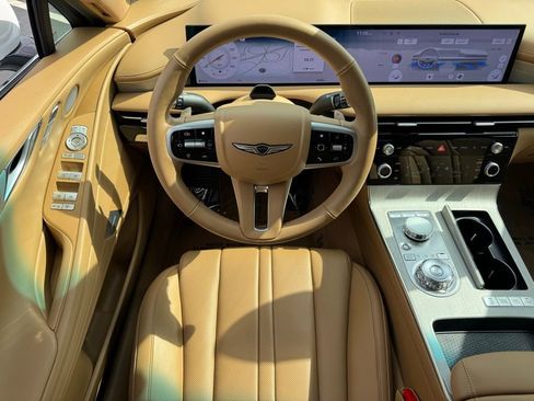 Used 2025 Genesis G80 2.5T Advanced image 15