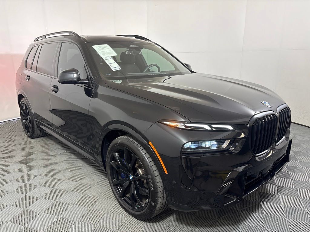 Certified 2026 BMW X7 xDrive40i w/ M Sport Package AWD/4WD image 4
