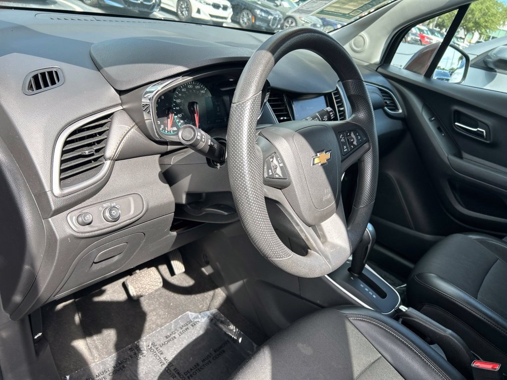 Used 2022 Chevrolet Trax LT AWD/4WD image 22