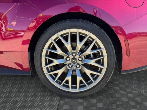 Used 2025 Ford Mustang Premium image 14
