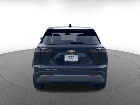 Used 2025 Chevrolet Equinox LT image 11