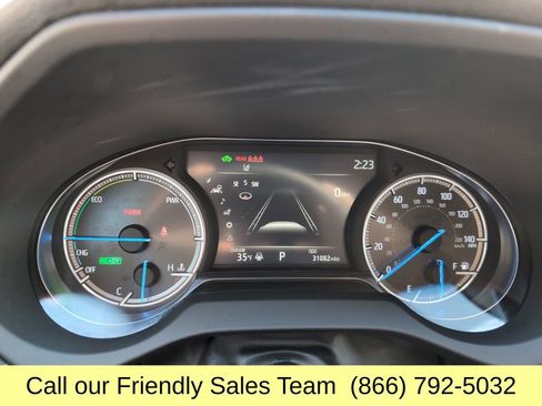 Used 2023 Toyota Venza Nightshade image 18