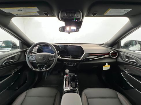 New 2026 Chevrolet Trax RS w/ Sunroof Package FWD image 10