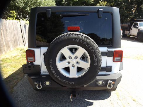 Used 2017 Jeep Wrangler Unlimited Sport w/ Quick Order Package 24S AWD/4WD image 4