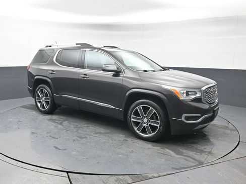 Used 2019 GMC Acadia Denali image 8