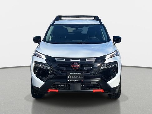 Used 2026 Nissan Rogue SV image 2