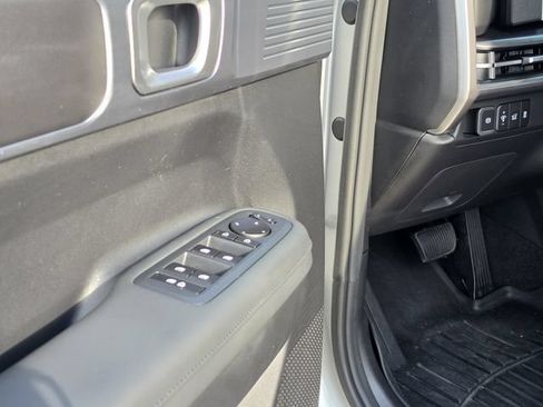 Used 2025 Hyundai Santa Fe SEL FWD image 20