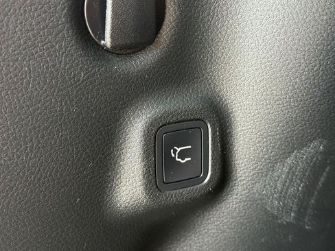Used 2021 Jeep Compass Trailhawk w/ Sun and Sound Group AWD/4WD image 16