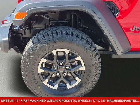 Used 2025 Jeep Wrangler Unlimited Rubicon AWD/4WD image 12
