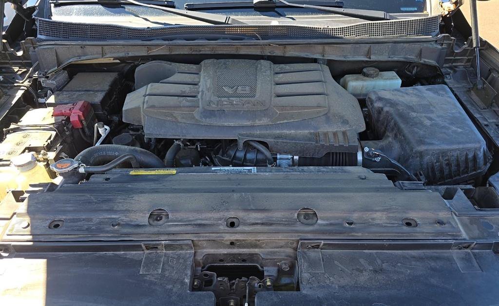 Used 2021 Nissan Titan PRO-4X w/ Pro-4x Convenience Package AWD/4WD image 10