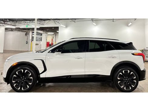 Used 2024 Chevrolet Blazer EV RS AWD/4WD image 8