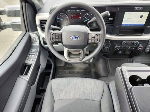 New 2026 Ford F250 XLT w/ FX4 Off-Road Package AWD/4WD image 13