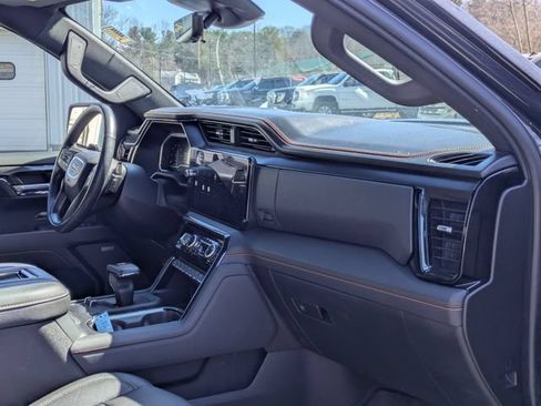 Certified 2022 GMC Sierra 1500 AT4 w/ AT4 Premium Package AWD/4WD image 37