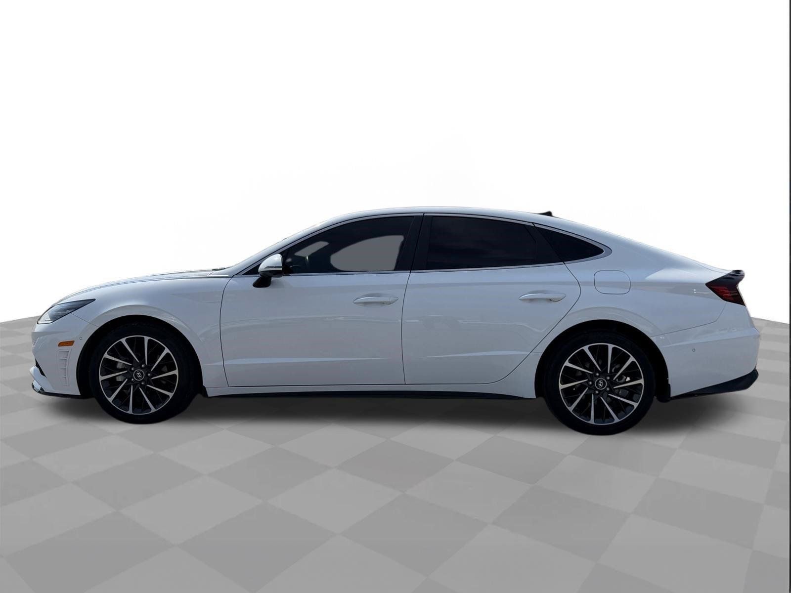 Used 2023 Hyundai Sonata Limited FWD image 2