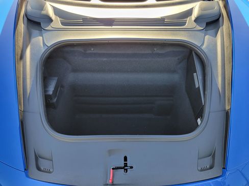 Certified 2025 Porsche 911 Carrera image 33