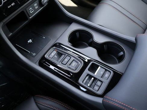 New 2025 Honda Pilot TrailSport image 25