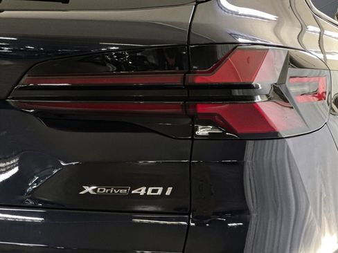 Used 2026 BMW X5 xDrive40i w/ M Sport Package image 12