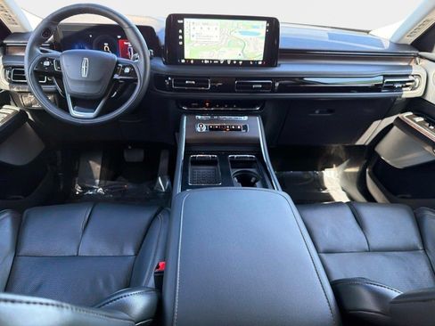 Used 2025 Lincoln Aviator Reserve w/ Equipment Group 201A AWD/4WD image 34