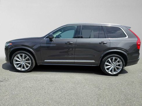 Certified 2023 Volvo XC90 B6 Ultimate w/ Lounge Package AWD/4WD image 7