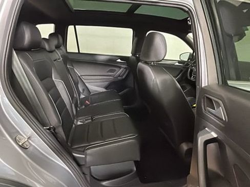 Used 2019 Volkswagen Tiguan SEL Premium R-Line AWD/4WD image 29