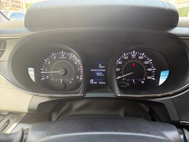 Used 2018 Toyota Avalon Limited FWD image 25