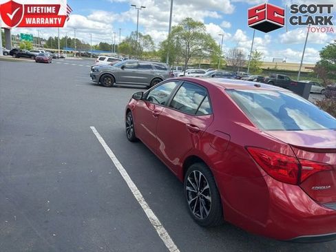 Used 2017 Toyota Corolla SE w/ SE Premium Package FWD image 1