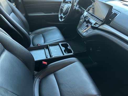 Used 2025 Honda Odyssey EX-L image 16