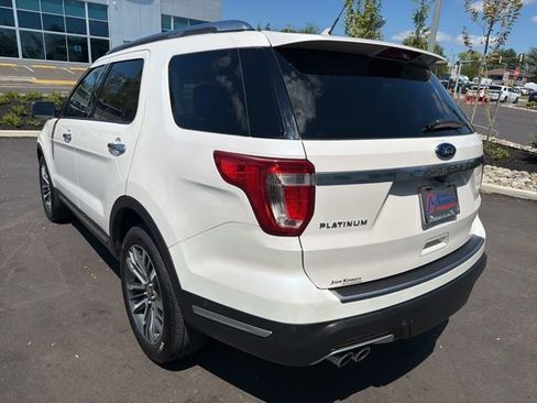 Certified 2019 Ford Explorer Platinum AWD/4WD image 4