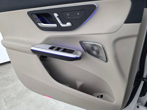 New 2027 Mercedes-Benz GLC 300 image 16
