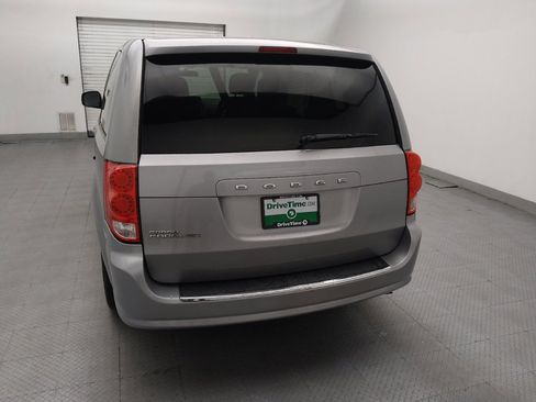 Used 2016 Dodge Grand Caravan SE w/ Quick Order Package 29E SE FWD image 6