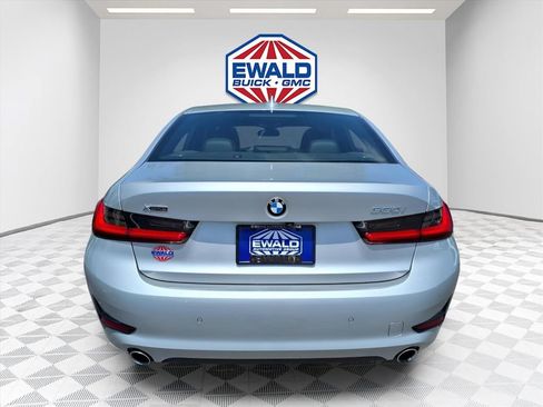 Used 2020 BMW 330i xDrive Sedan w/ Premium Package AWD/4WD image 4