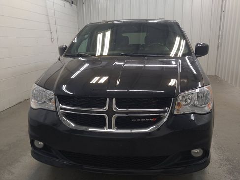Used 2019 Dodge Grand Caravan SXT FWD image 15