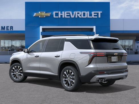 New 2026 Chevrolet Traverse LT w/ Sun and Wheel Package AWD/4WD image 29