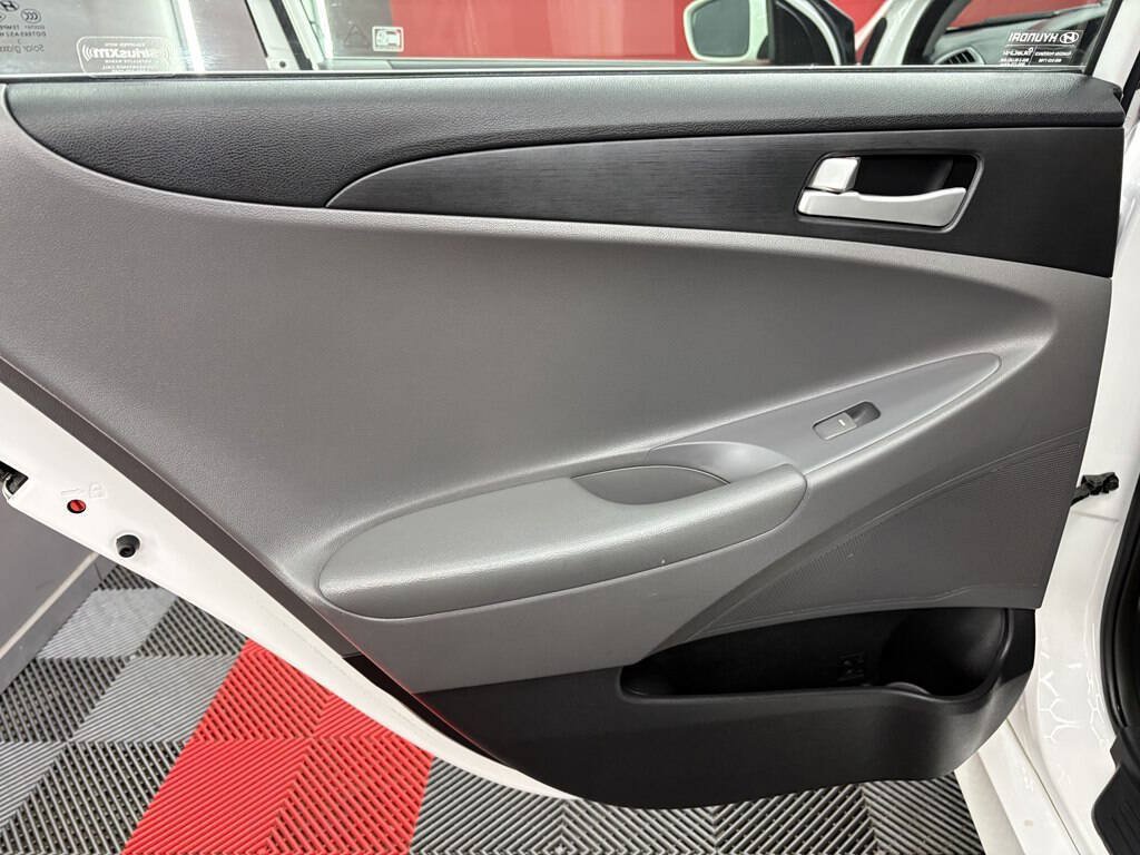 Used 2014 Hyundai Sonata GLS FWD image 10