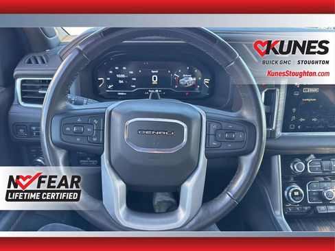 Used 2024 GMC Yukon Denali w/ Denali Reserve Package image 24