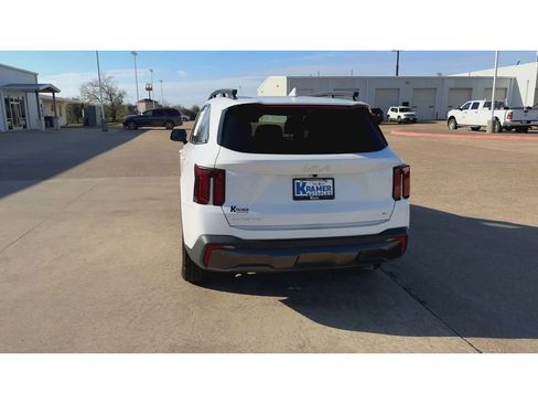 Used 2024 Kia Sorento SX Prestige w/ Olive Brown Leather Package image 7