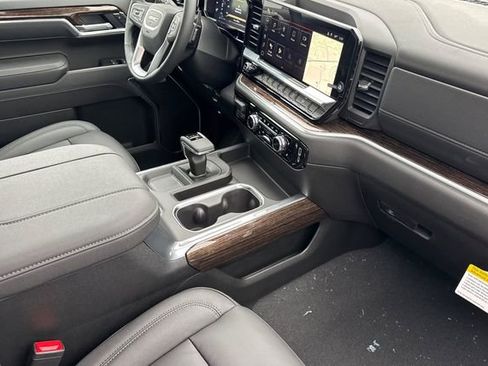 New 2026 GMC Sierra 1500 Elevation w/ Elevation Premium Package image 17