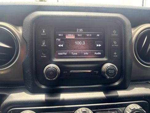 Used 2021 Jeep Wrangler Unlimited Sport AWD/4WD image 12