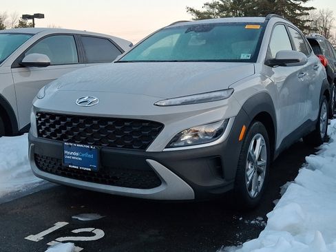 Certified 2023 Hyundai Kona SEL w/ Convenience Package image 6