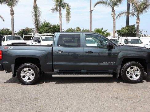 Used 2018 Chevrolet Silverado 1500 LT w/ All Star Edition AWD/4WD image 10